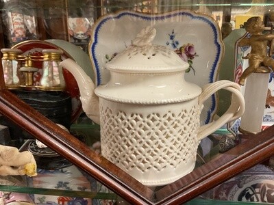 Leedsware Teapot