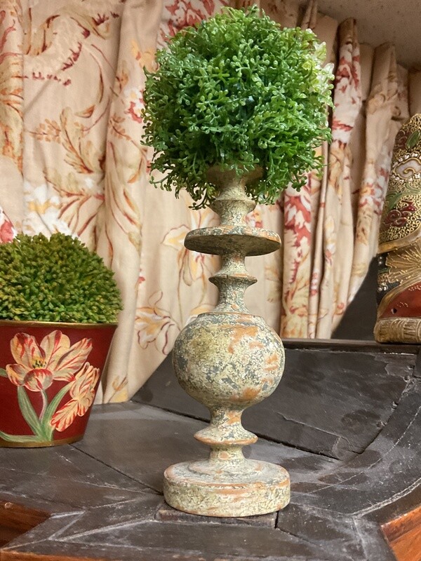 Pair Small Topiary