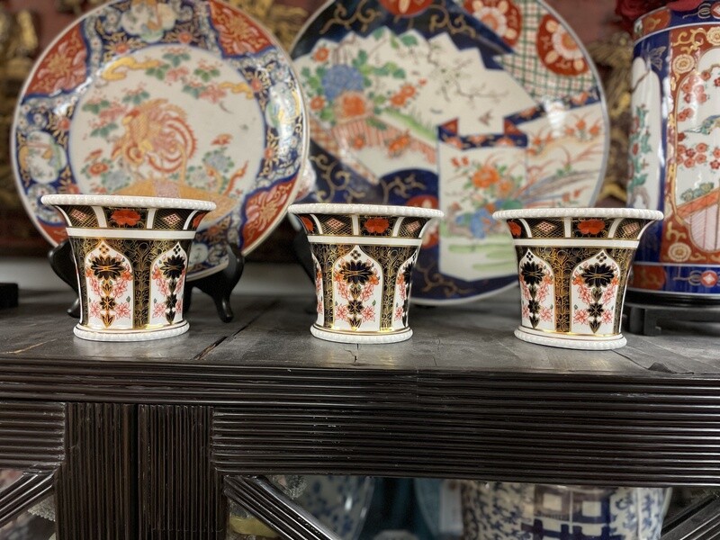 Small Royal Crown Derby Imari Cachepot