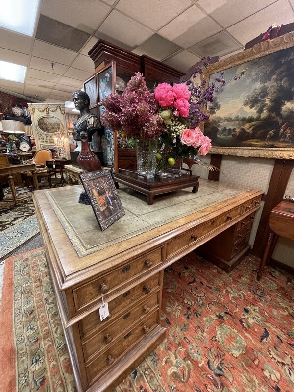 English Georgian Mahogany Double Pedestal Partners Desk