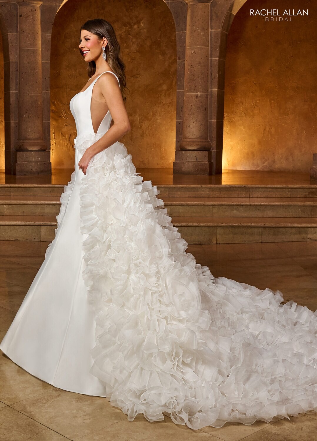 ​RB5035 MIKADO, ORGANZA Available In IVORY, WHITE