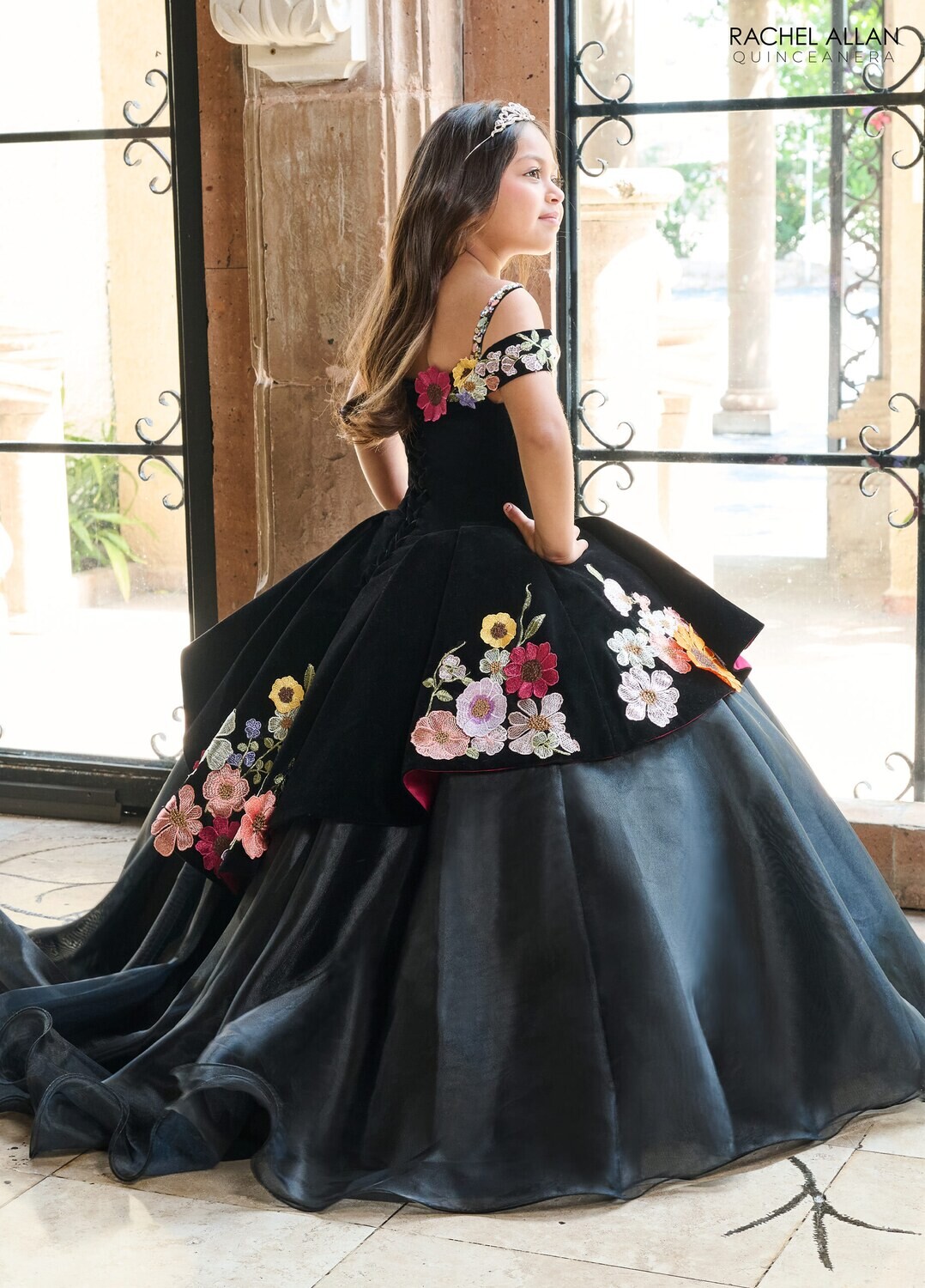 ​RQ4044 VELVET, ORGANZA, APPLIQUE, BEADING Available In: BLACK MULTI, BURGUNDY MULTI, PURPLE MULTI