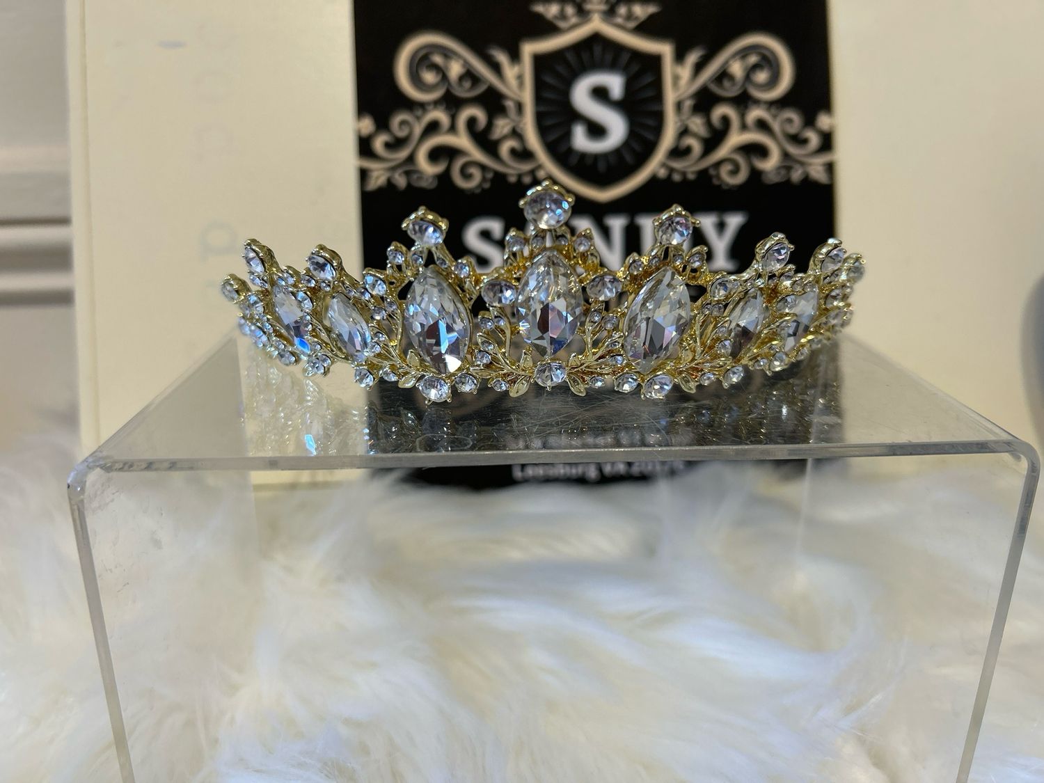 Crown gold 