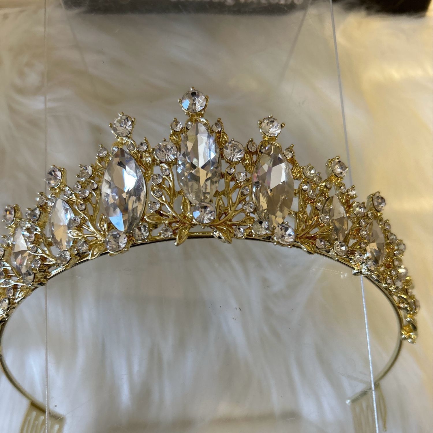 Crown gold 