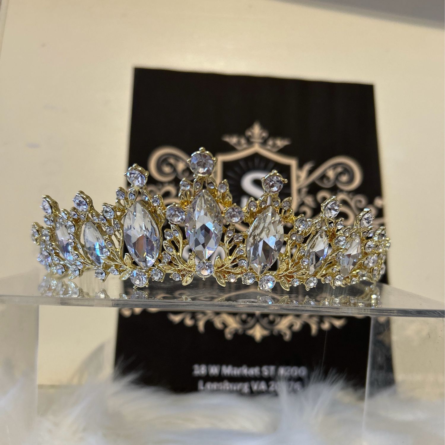Crown gold 