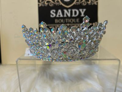 Silver crown