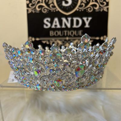 Silver crown 