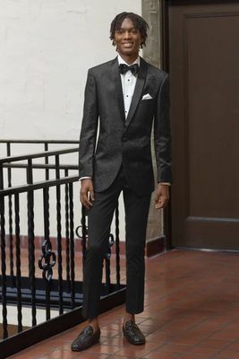 BLACK PAISLEY ARIES TUXEDO MARK OF DISTINCTION | STYLE 182