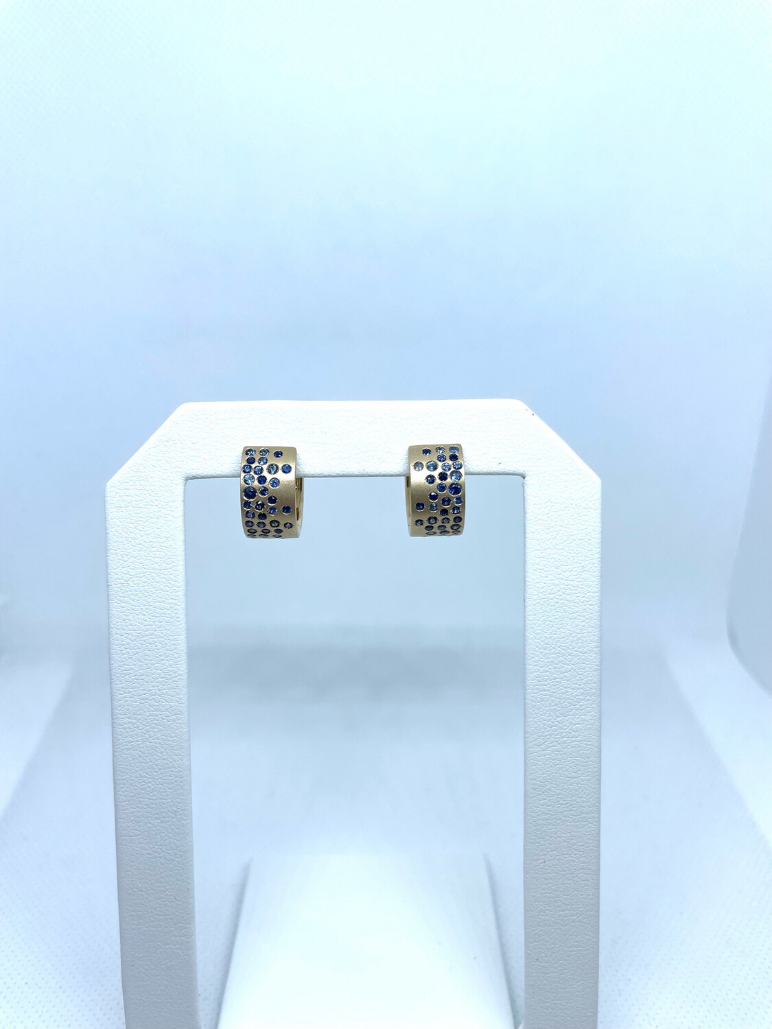 14k D:0.92 Snap Sapphire Earrings