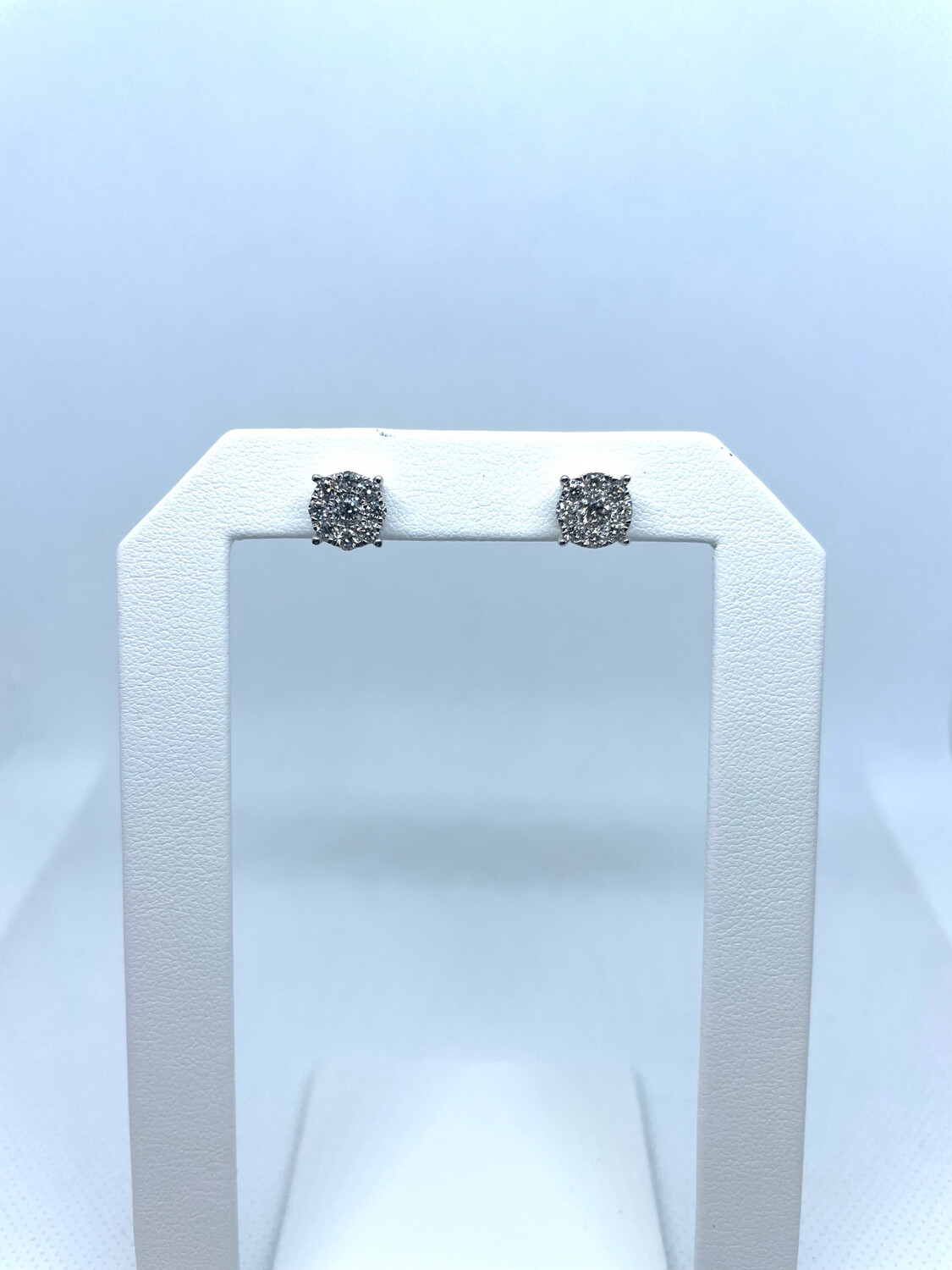 1 Ctw 14k Cluster Stud