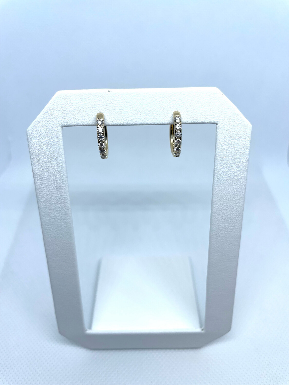 14k YG 0.58 Ctw 6stone Hoop