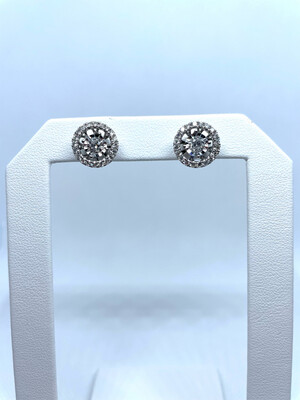 Plat. 0.54 Ctw Stud Halo And 14k WG 0.5 Ctw Faceted Halo Basket (sold Separate)