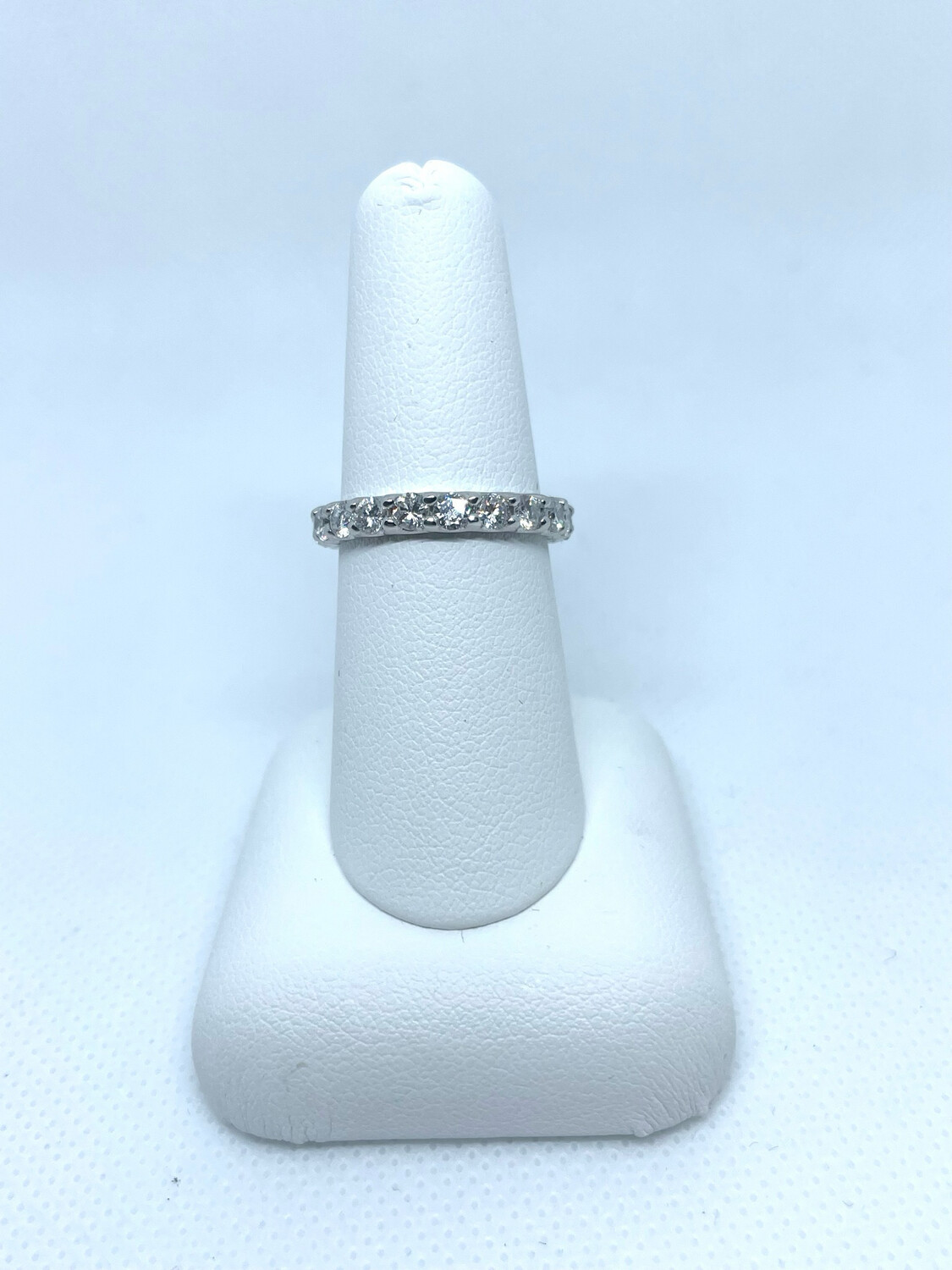 14k W Infinity Ring 2.5 Cttw