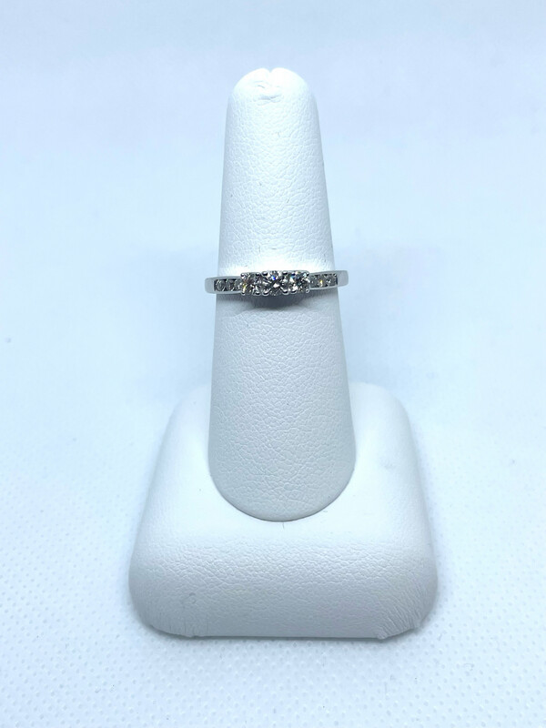 14k W 1/2 Carat 3 stone Band Basic