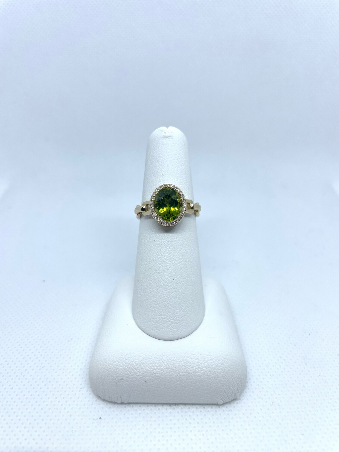 14k YG Peridot Ring
