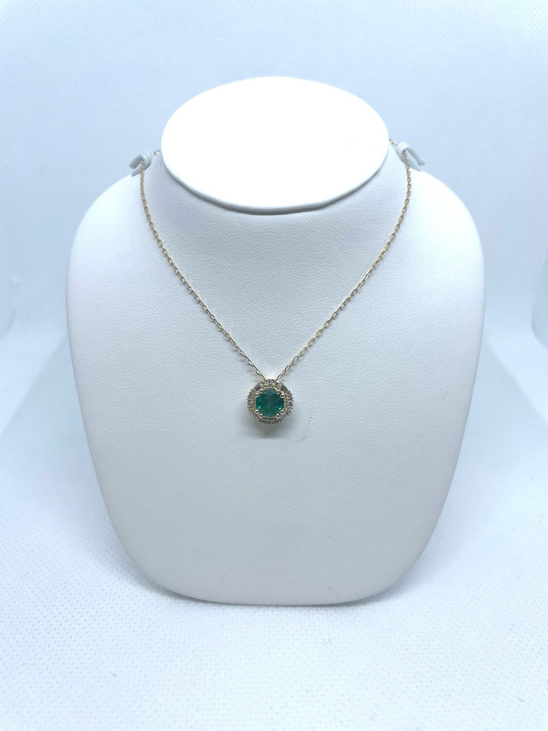14k YG Emerald Pendant Necklace