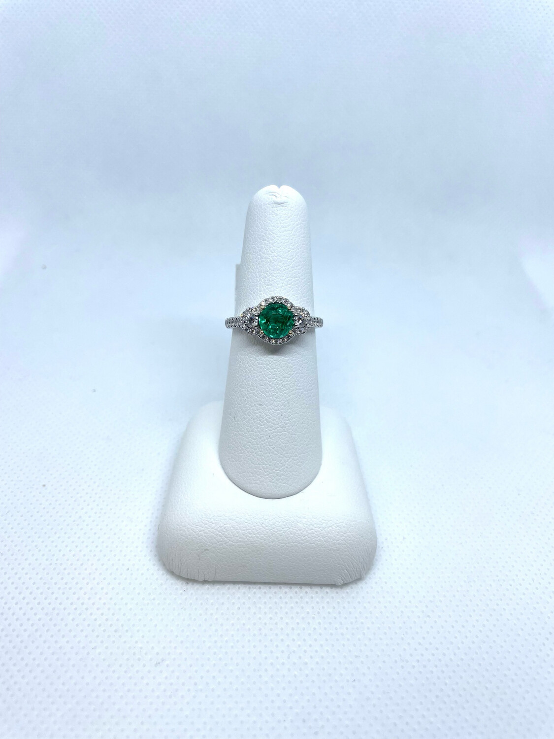 18k WY Emerald Dia Ring