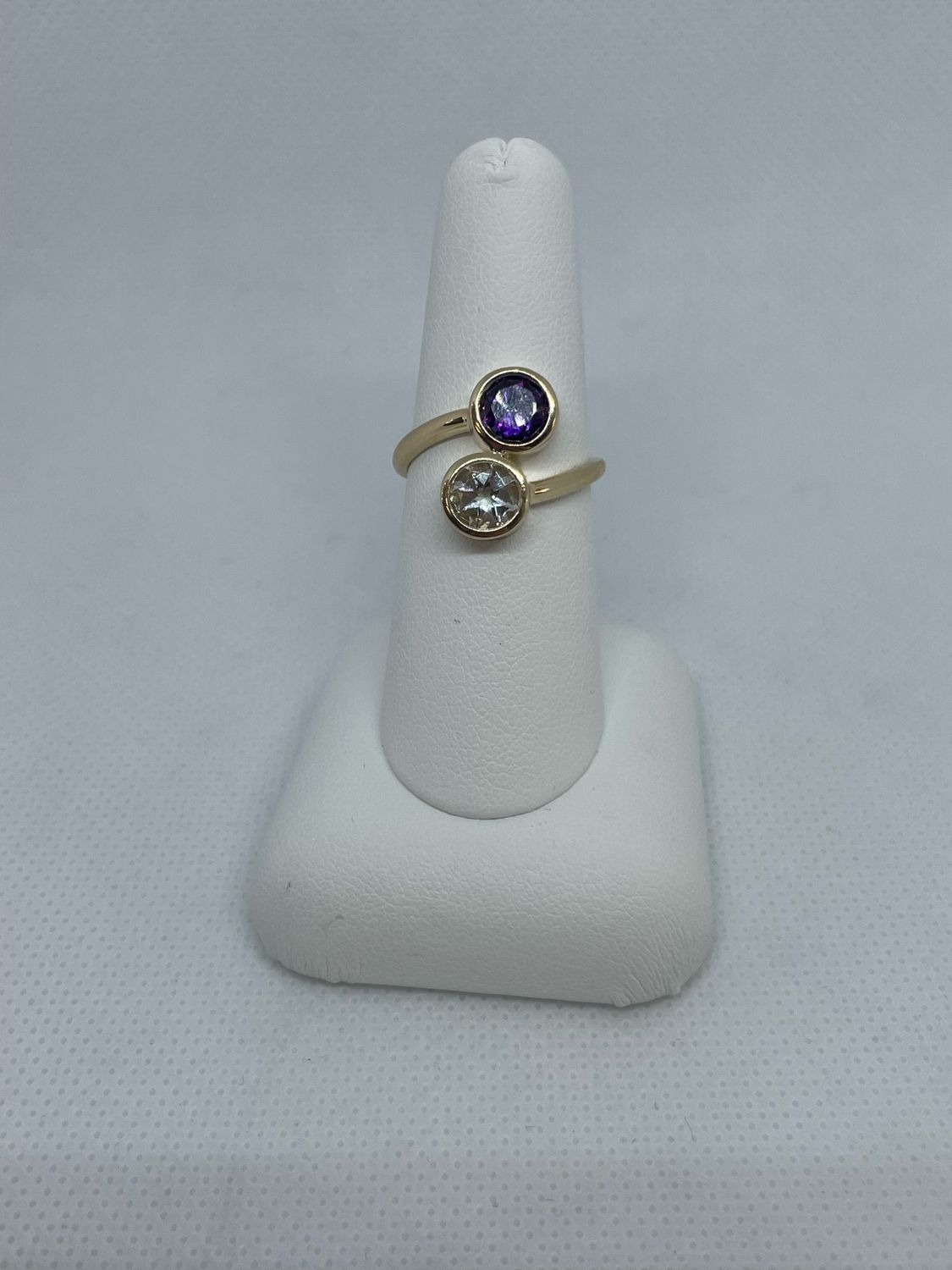 14k YG Amethyst And Wtpz Ring