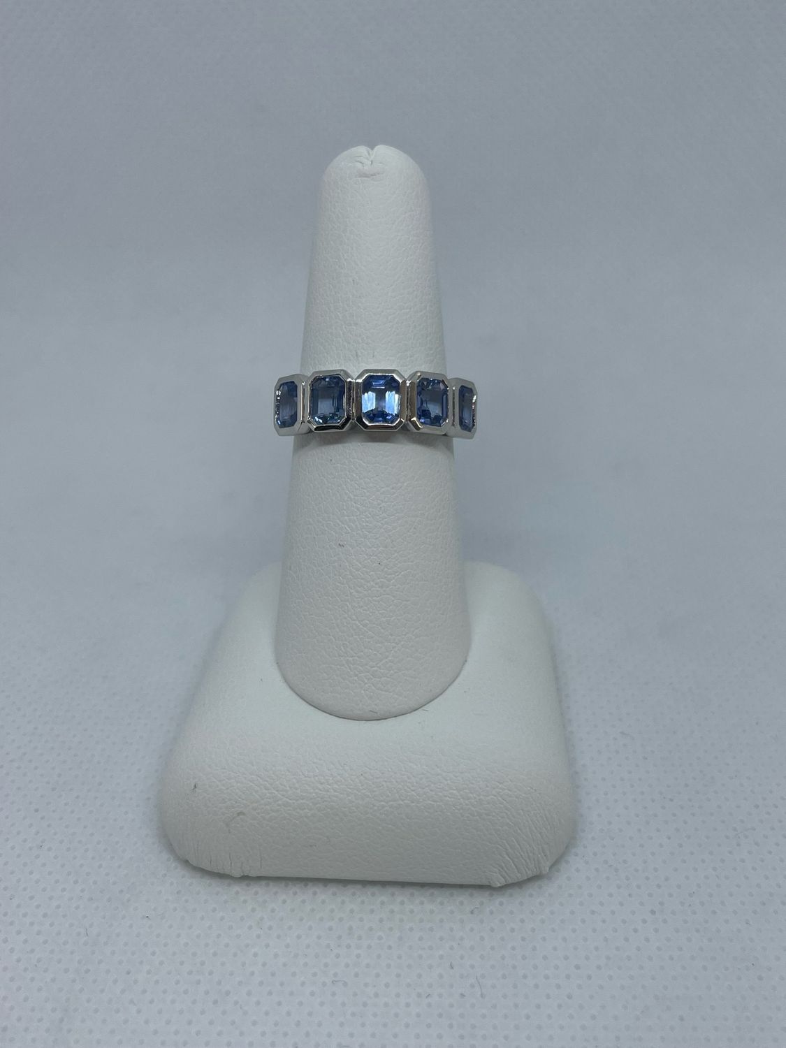 14k WG Sapphire Ring