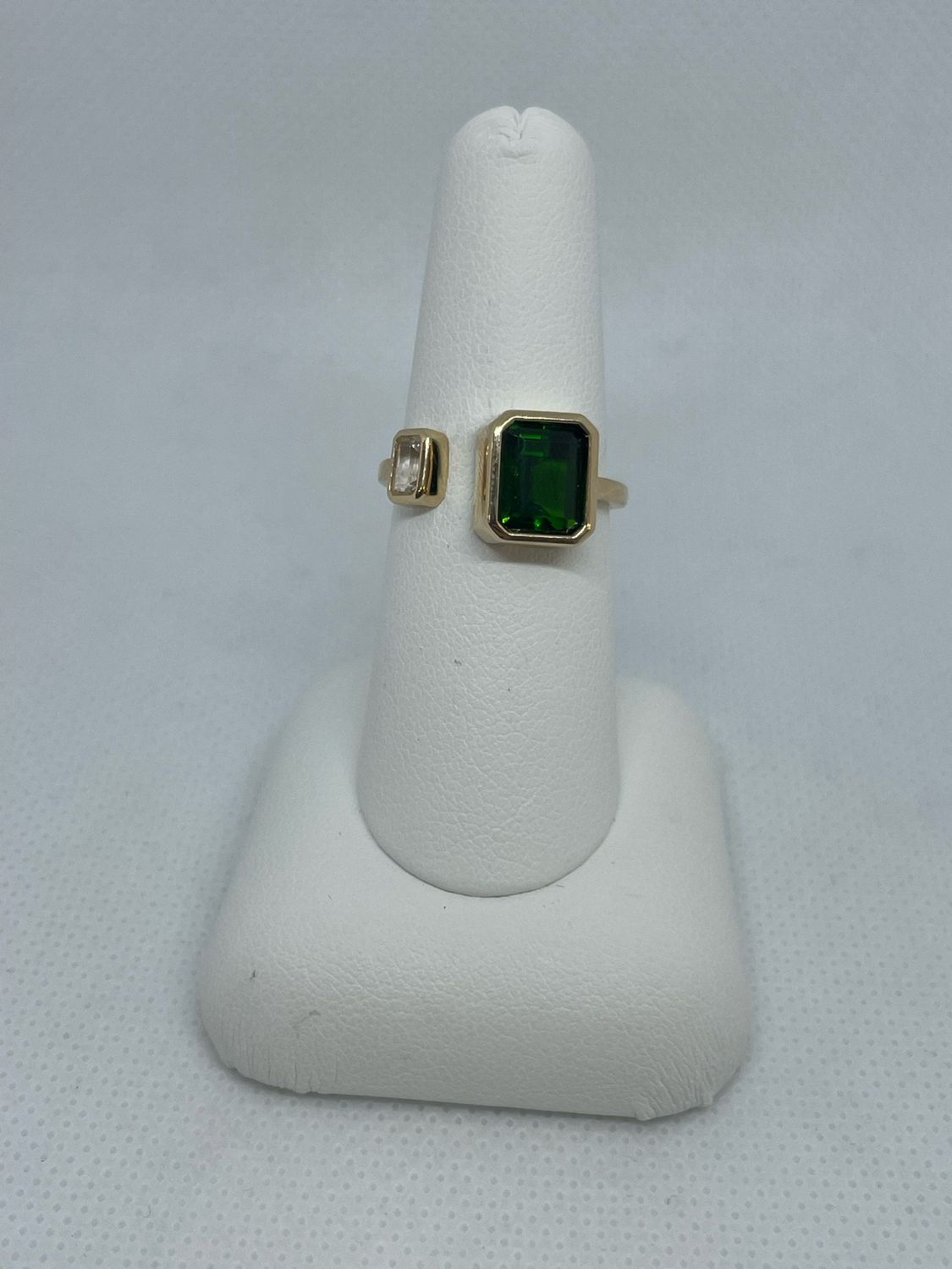 14k YG Wtpz And Diop Ring