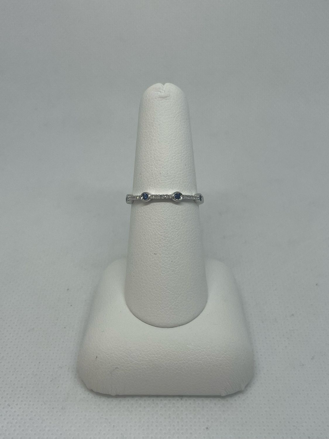 10kw Sapphire Ring