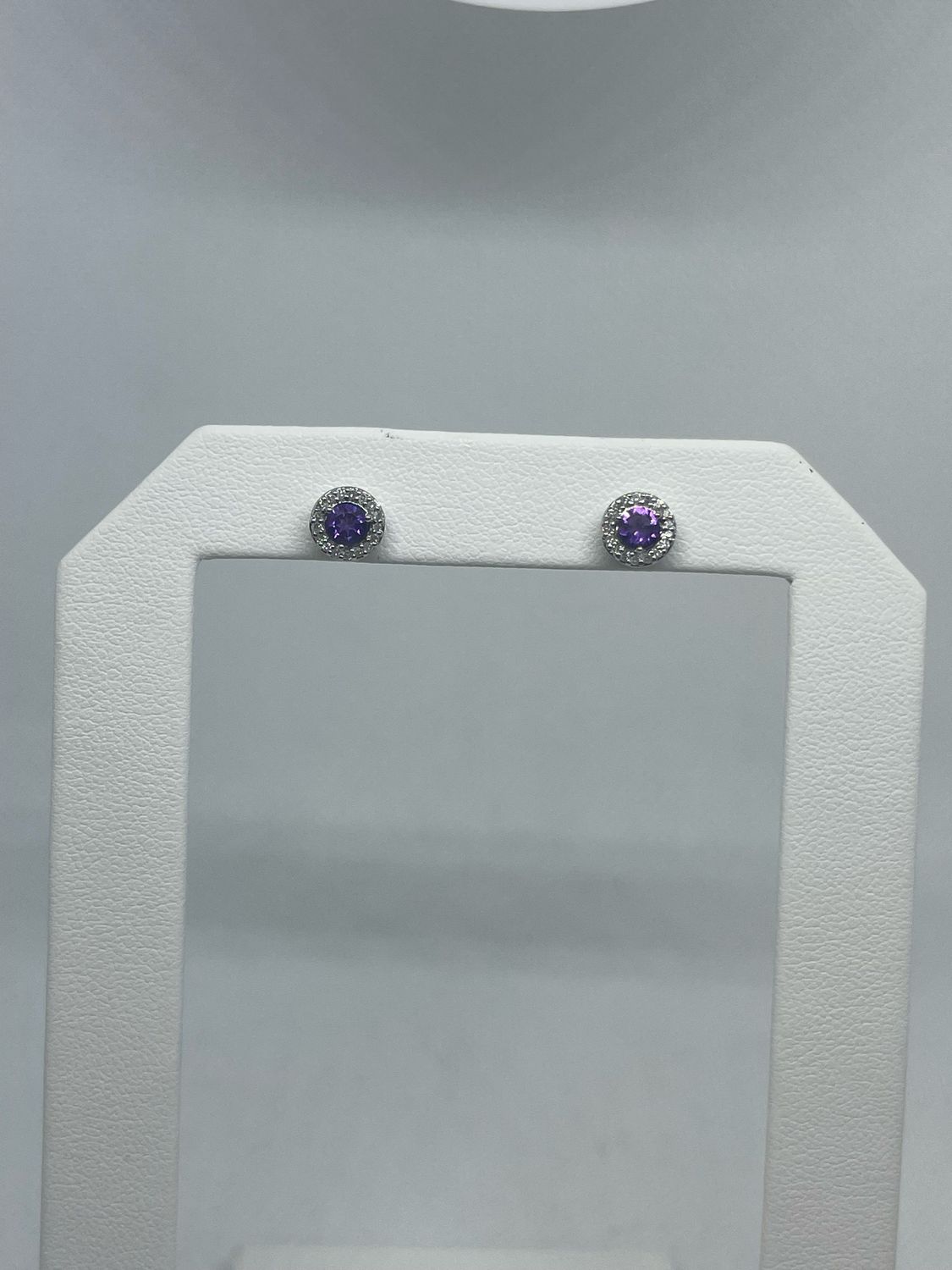 14kw Amethyst Earrings