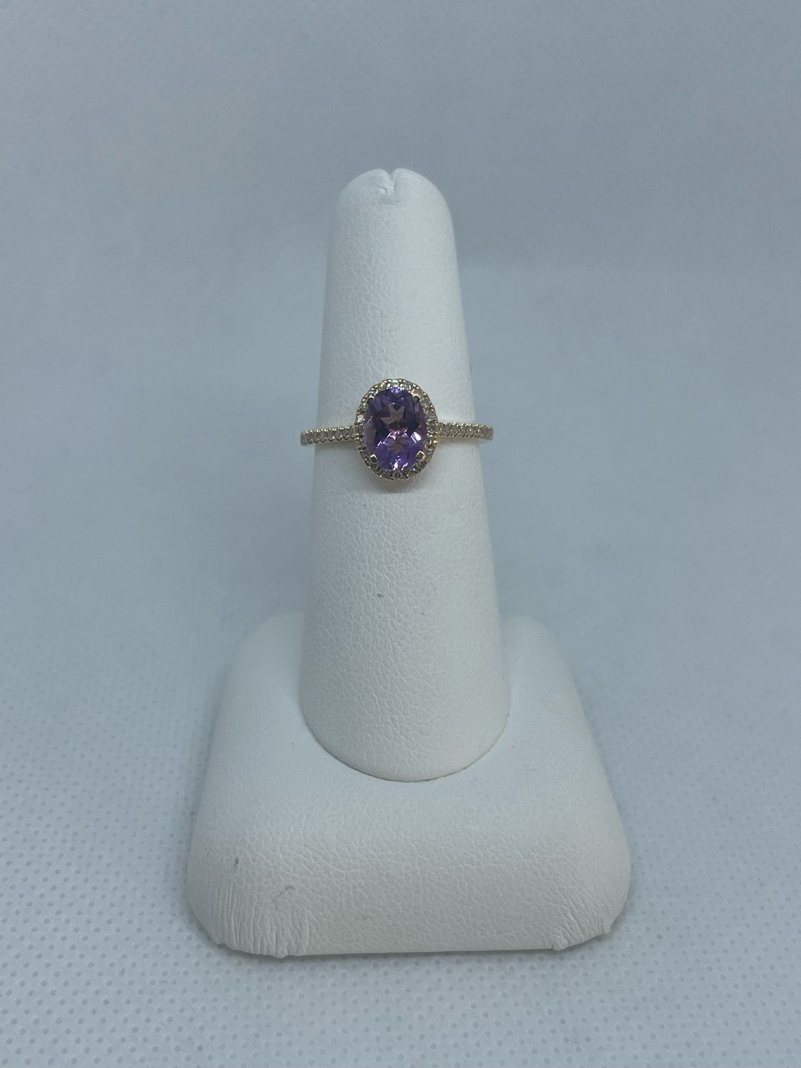 10ky Amethyst Ring