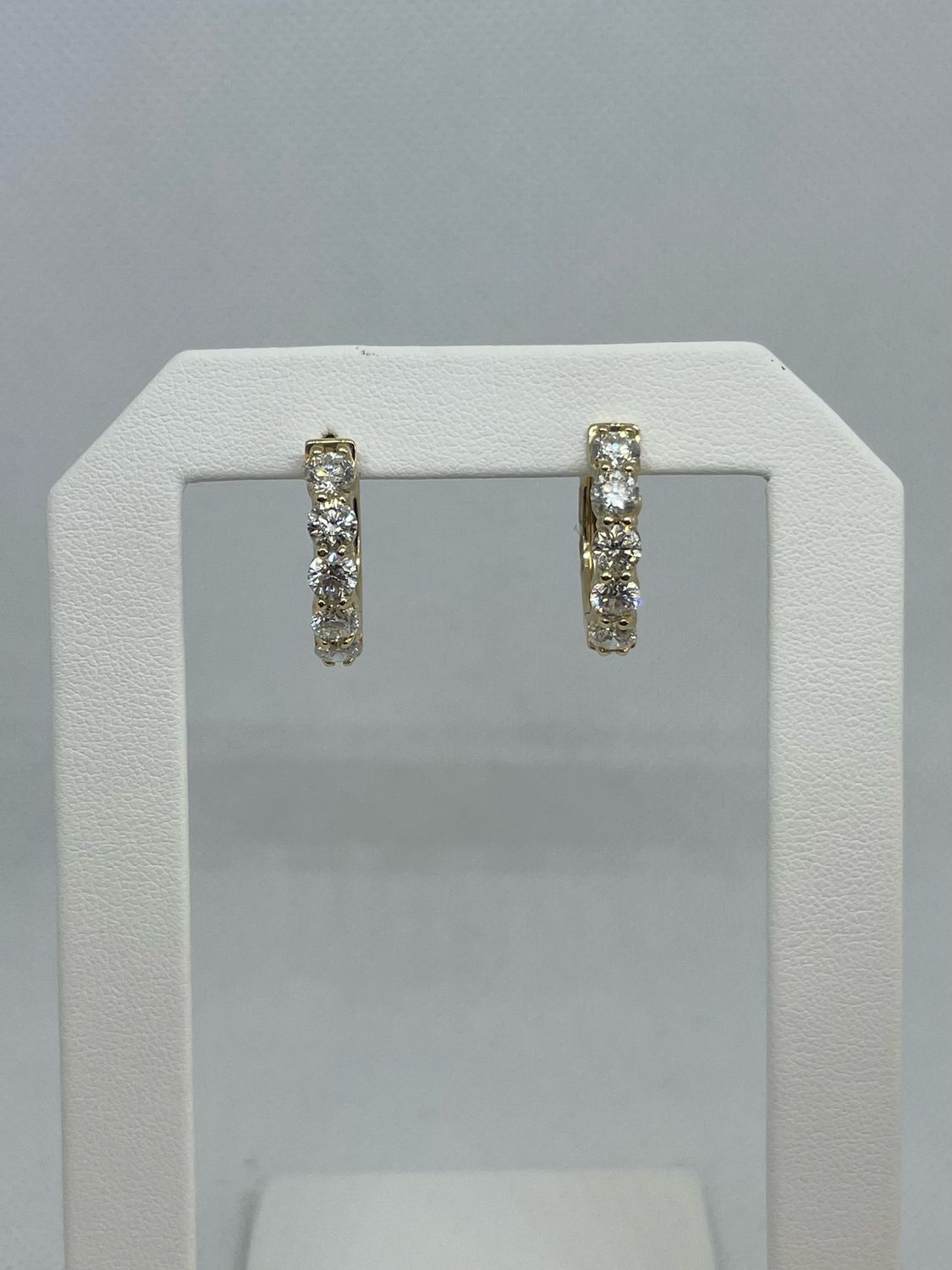 14ky 5 Stone Hoops