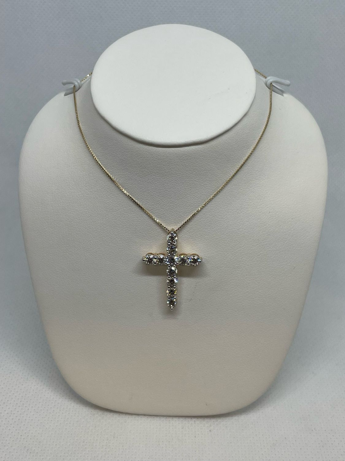 14ky 1.5 Carat Cross Diamond Pendant