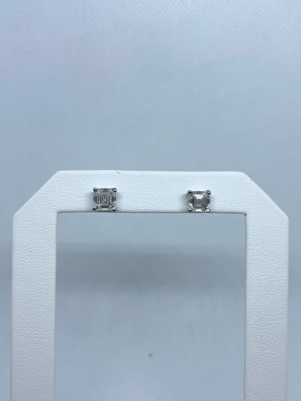 14kt WG 2.42ct FG VS LAB Square Cut Studs