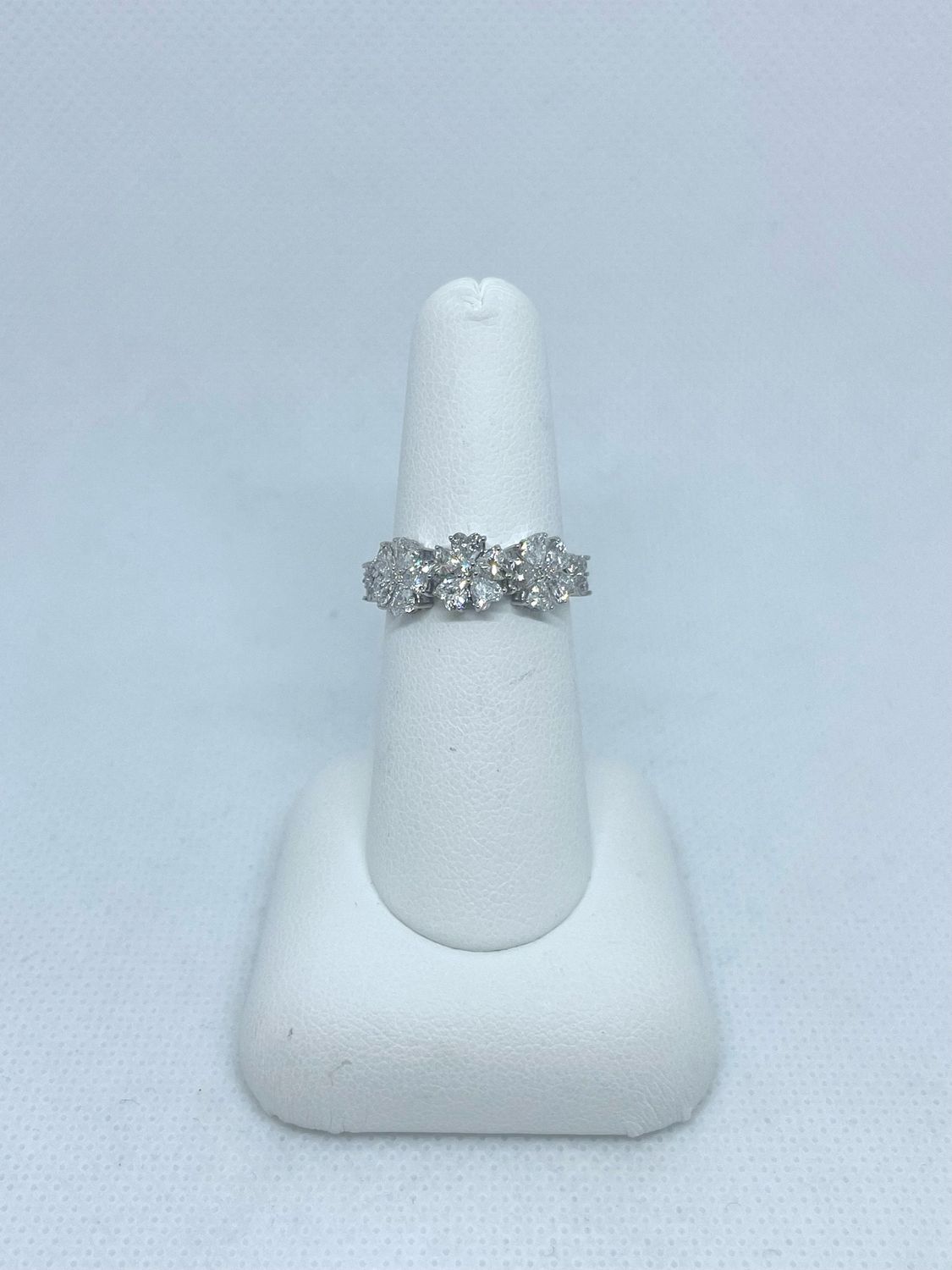 14k Wg 2 Carat Flower LAB Ring