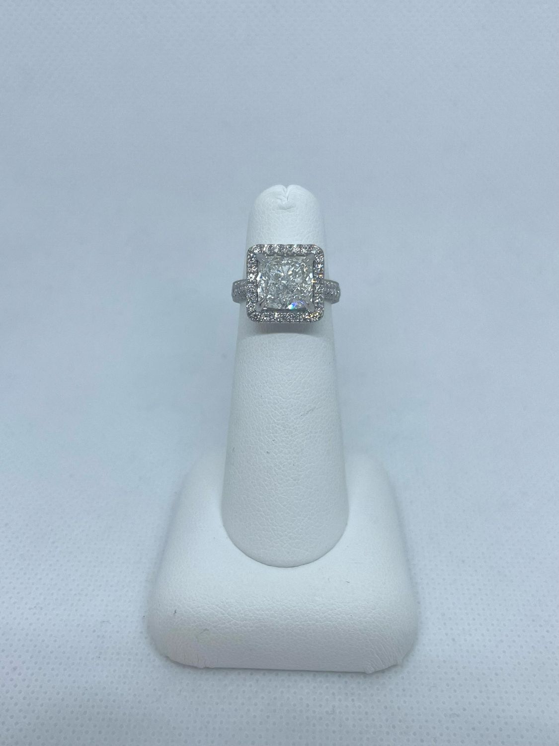 PLAT 3.51 Carat LAB Ring
