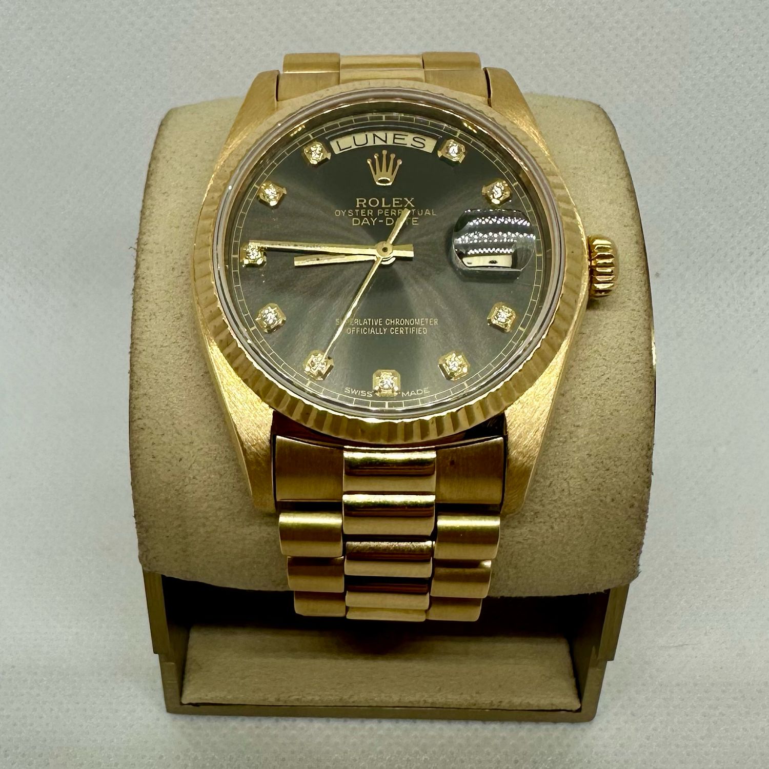 1979 Rolex Daydate 36mm Spanish Day Wheel AM Dial