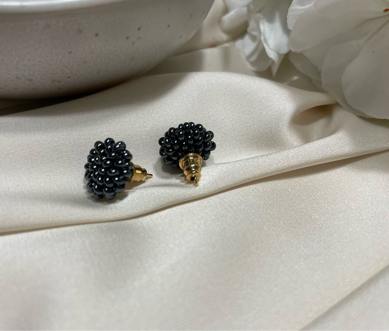 Orecchini lobo con perline di vetro
