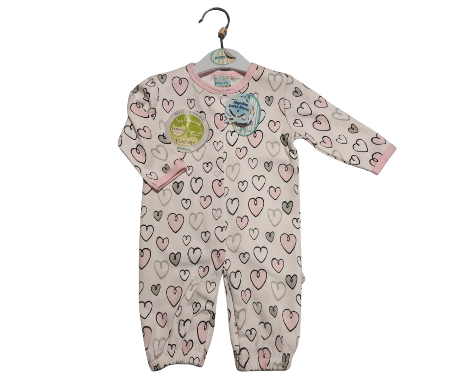 Pijama de corazon disponible en talla 0-3 Meses 3-6 meses