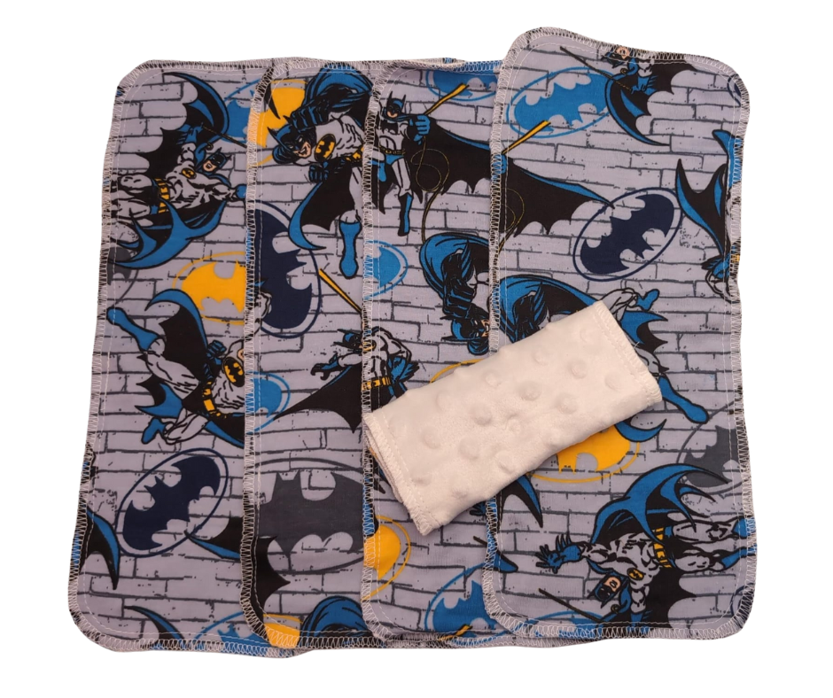 Paq 5 unidades Baby Cube Tela Minky  -BATMAN