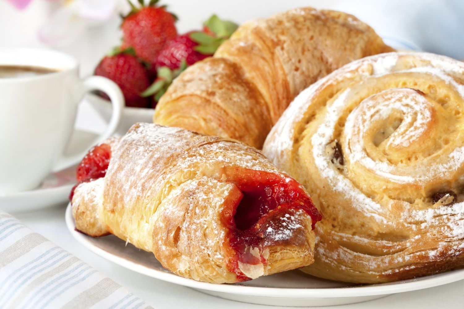 PETIT-DEJEUNER & CREATION