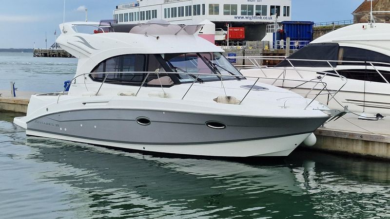 Beneteau Antares 30 Fly - 2016 'Mica' £119,950 - SOLD