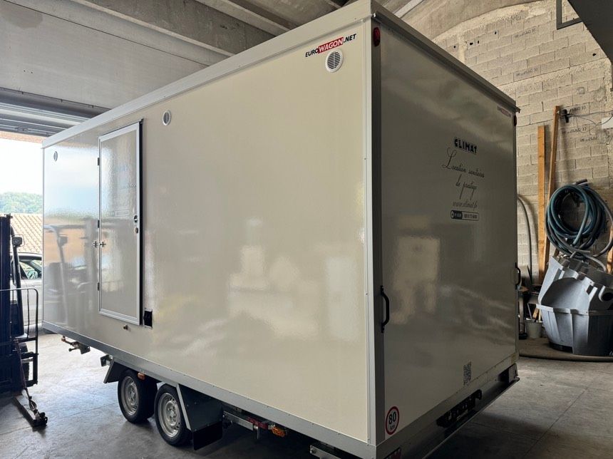 Caravane Prado (300/350 pers.)