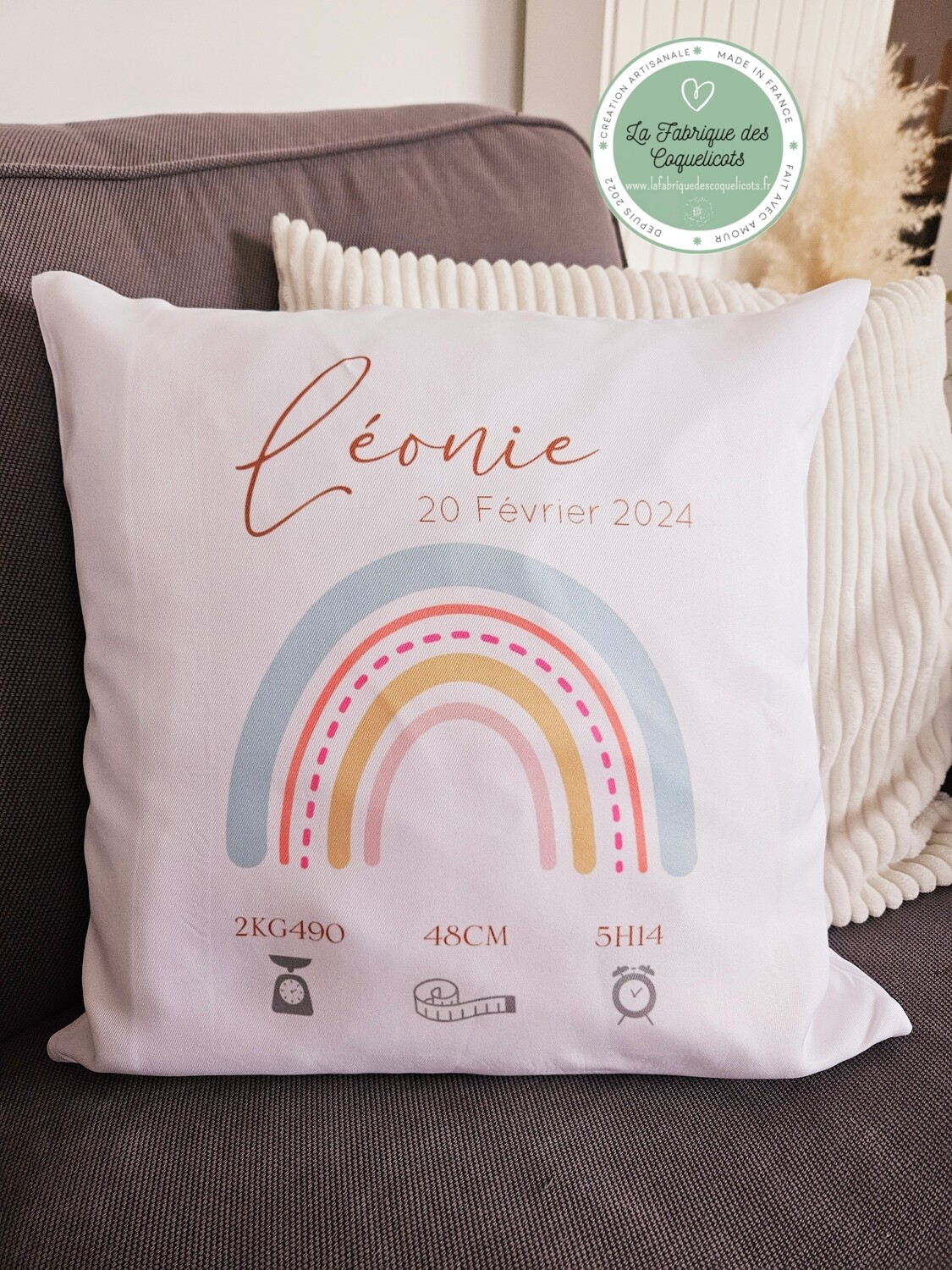 Coussin personnalisé de naissance  |  Arc en ciel