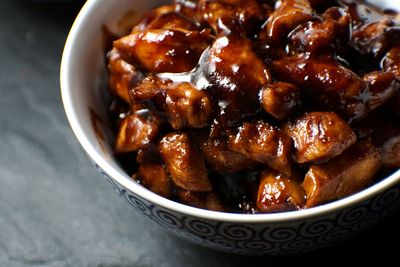 Burgundy Flavored Chicken Kabob Meat