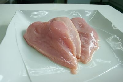 1lb Boneless Skinless Chicken Breast