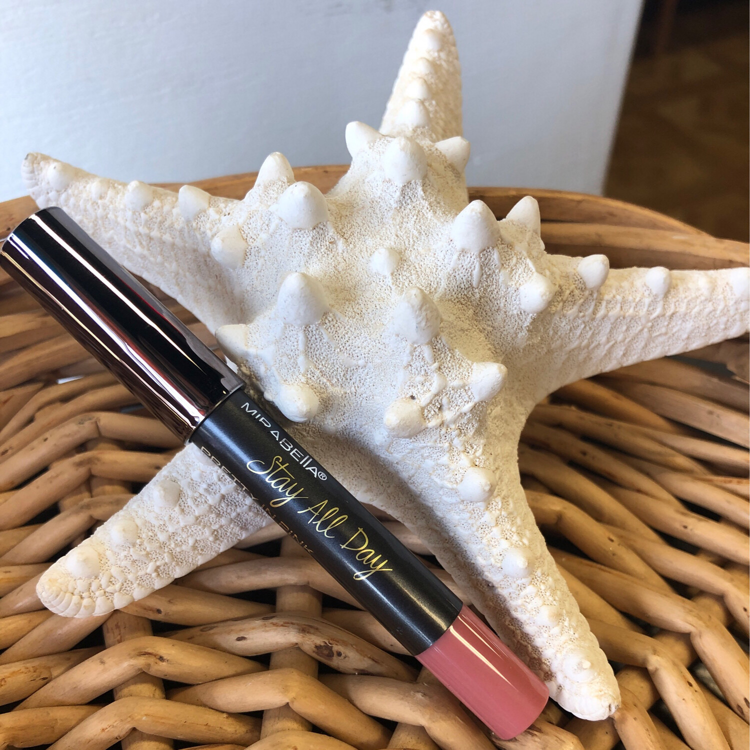 Mirabella Pretty In Pink Velvet Lip Pencil