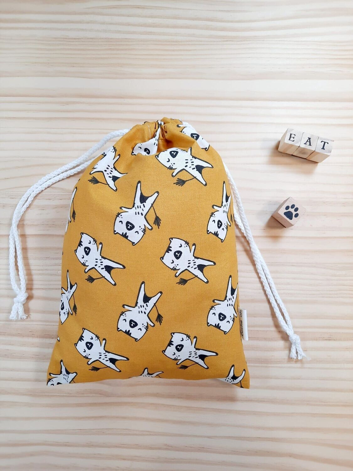 Bolsas merienda, muda, ropa sucia... con cierre cordón