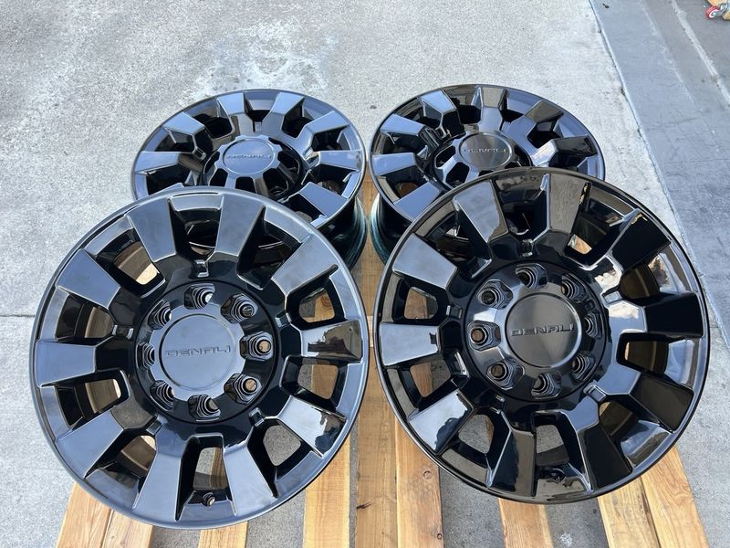 Infiniti QX70 Sport 21" Black Chrome Wheels