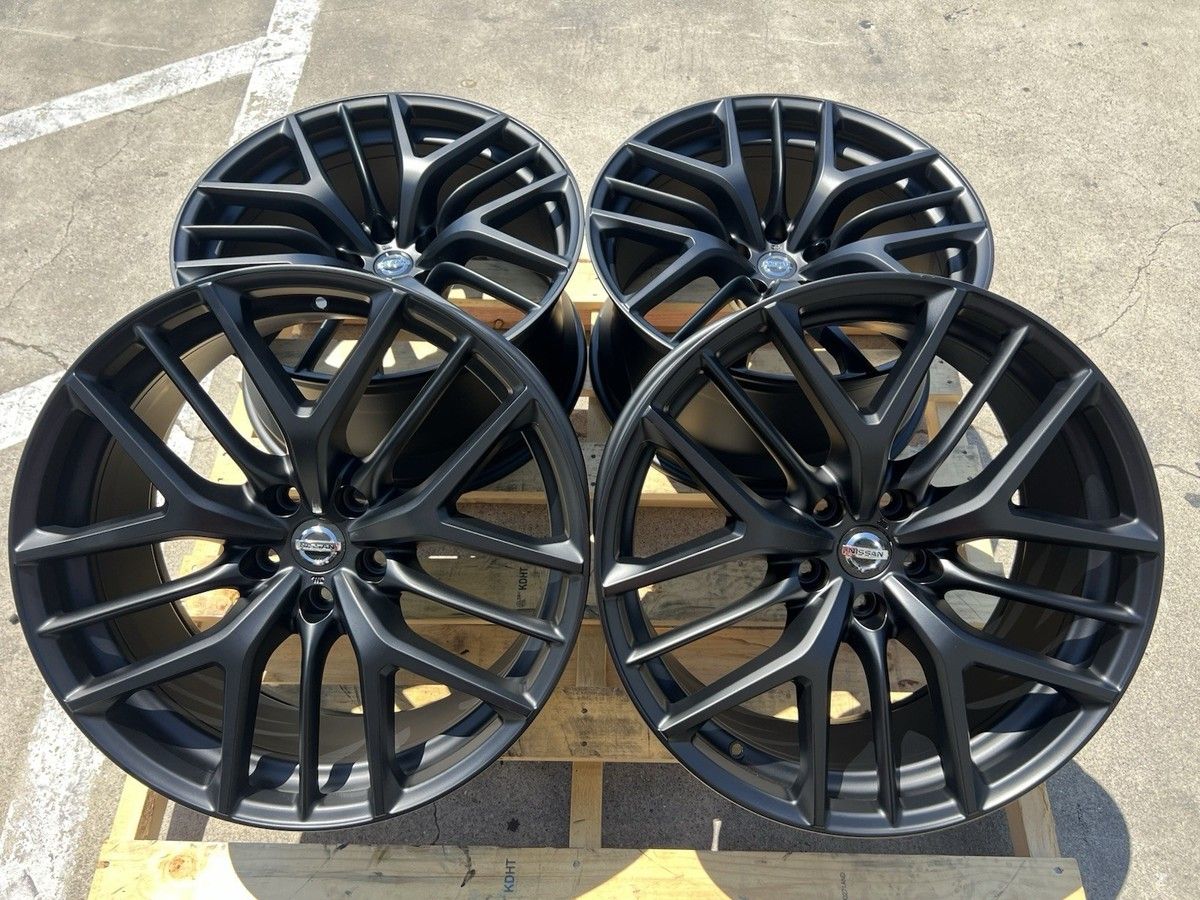 Audi RS7 21" 5‑V Spoke Concave Wheels – Gloss Anthracite