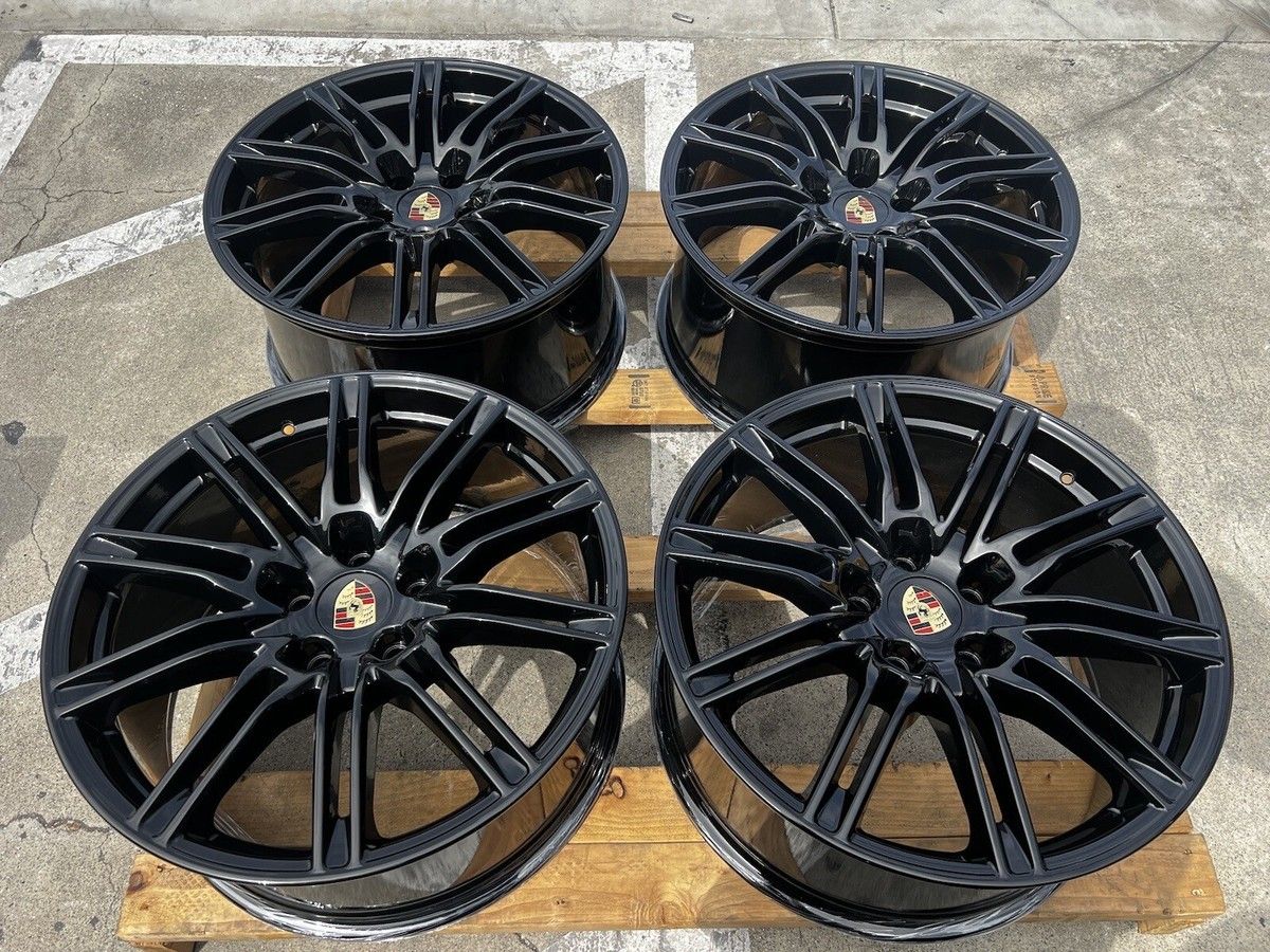 Porsche 911 Turbo S 20"/21" Centerlock Turbo Wheels – Satin Black