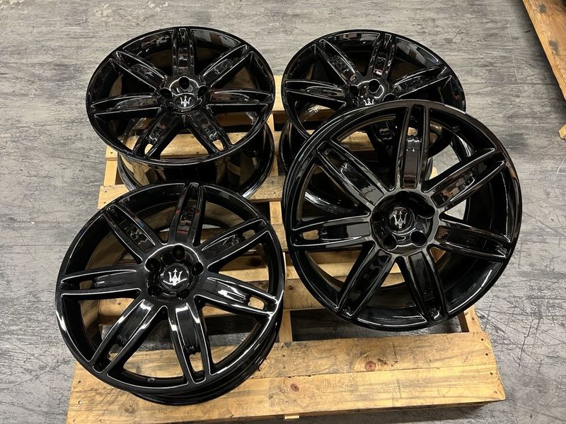 Maserati Quattroporte GTS 21" Titano Performance Wheels – Machined Face