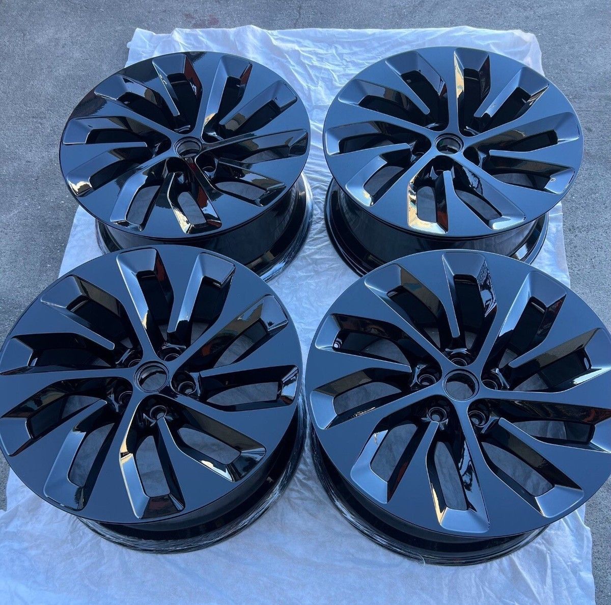 Infiniti Q60 Red Sport 20" Staggered Sport Wheels – Dark Metallic