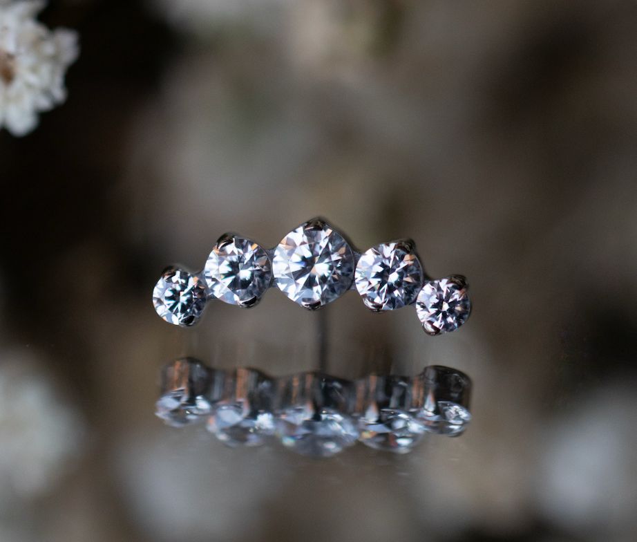 Titanium Threadless Prium, Gem: CZ